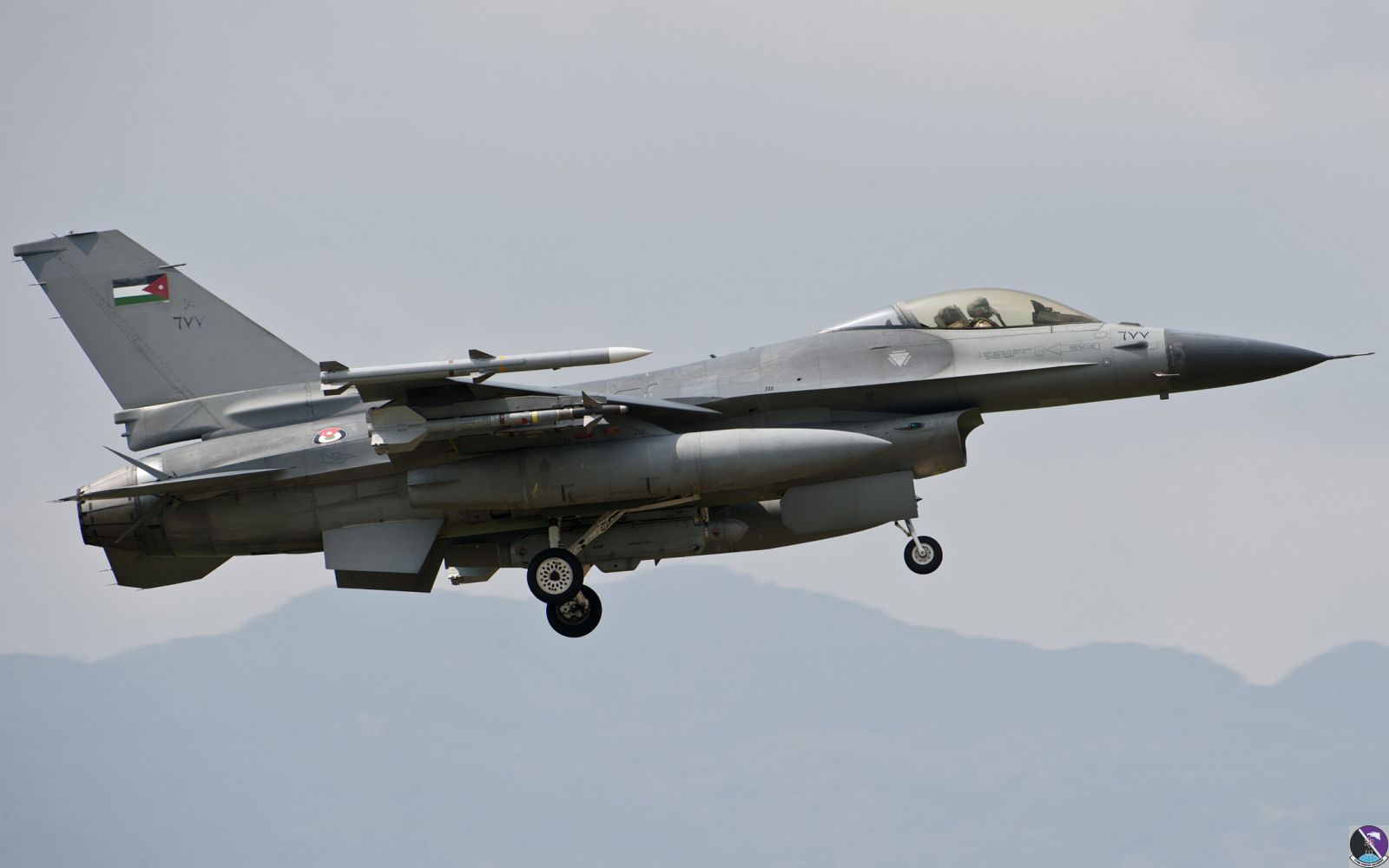 aviano june 04  2011 saif54 f 16a 677 6thsquadron al azraq ab  jordan rtb