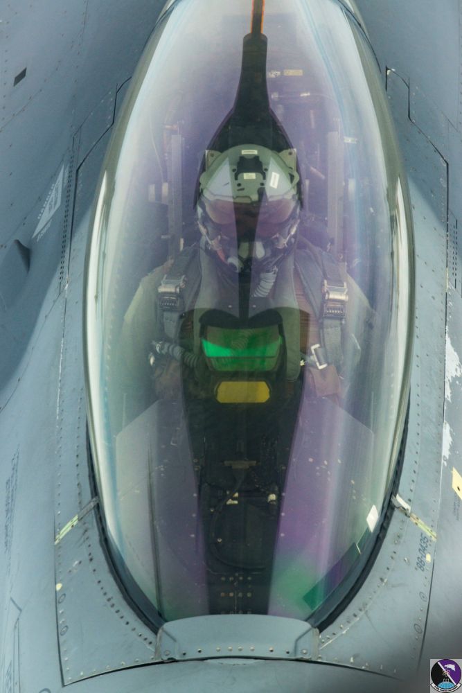 F-16 pilots, KC-135 crews team for mid-air refueling training